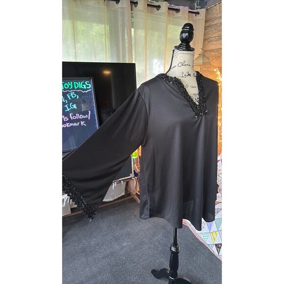 lady winn Tops - vintage 70s lady Winn black embellished bell sleeve blouse flaw